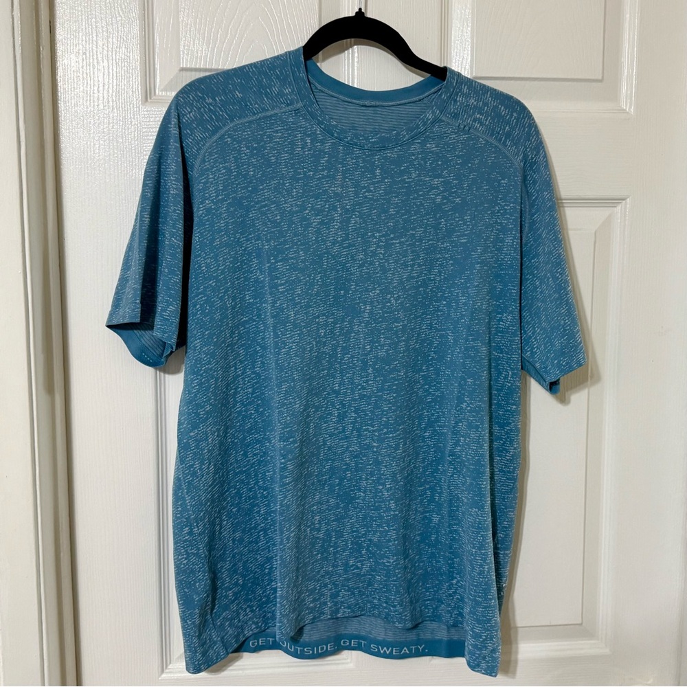 Men’s Blue Lululemon Metal Vent Tech Short-Sleeve Shirt